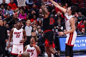 TheShy在塞尔维亚队比赛中重返赛场，反败为胜引发热议！(theshy精彩比赛)爱游戏体育账号登录